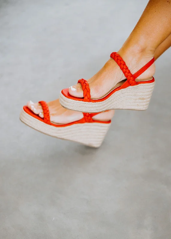 Lina Strappy Wedge