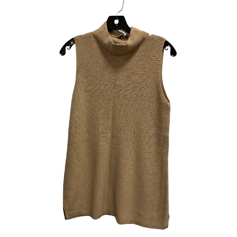 Top Sleeveless By Chicos In Tan, Size: M