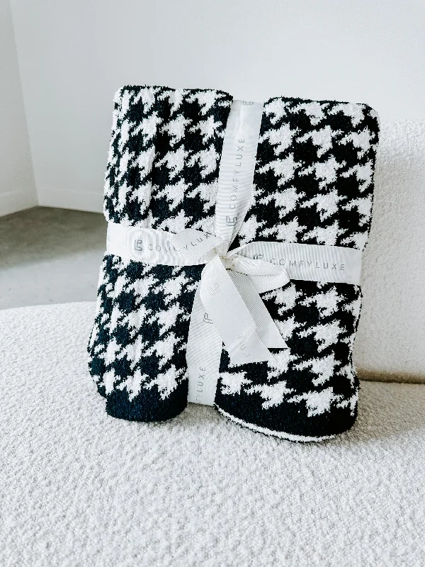 Houndstooth Throw Blanket