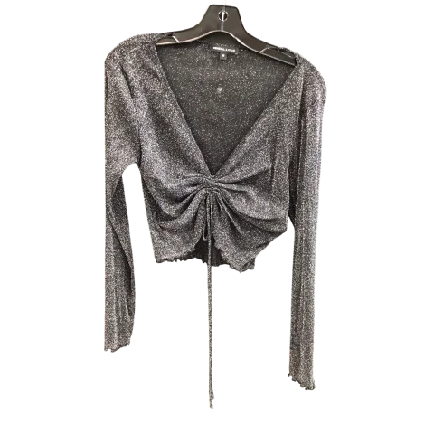 Top Long Sleeve By kendall & kylie In Silver, Size: M