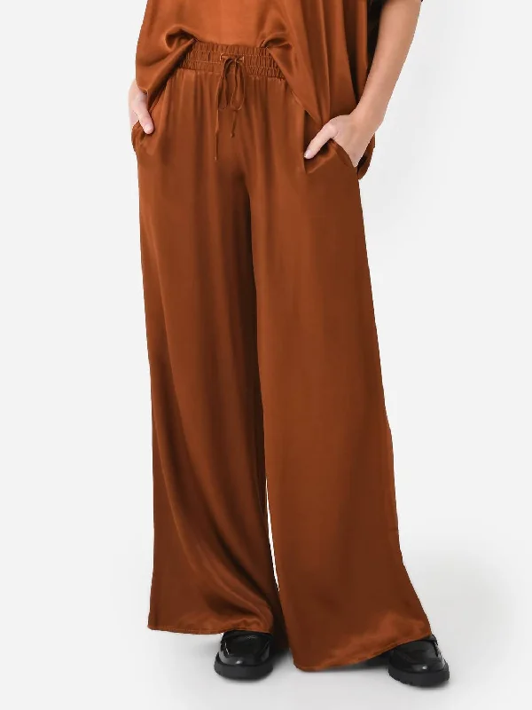 Wide Leg Pant In Rich Brown